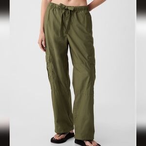 NWT Navy Cargo Pants Gap